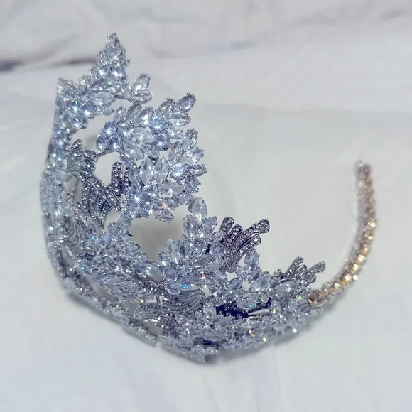 Accessories | Tiara Silver Custom Made Lots Of Rhinestones  display picture 2